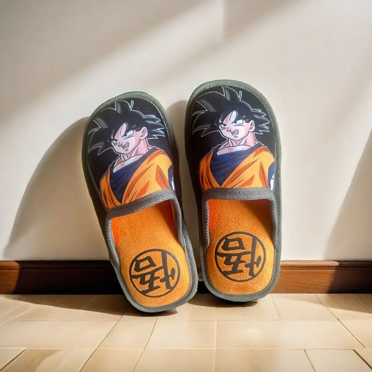 Pantoufle Dragon Ball - Son Goku à Semelle Épaisse
